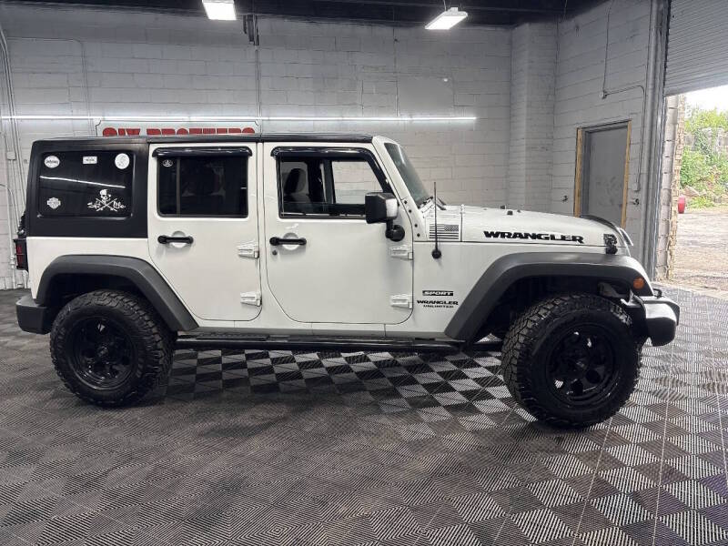 jeep wrangler unlimited 2011 1J4HA3H17BL605692 image jeep wrangler unlimited 2011 1J4HA3H17BL605692 image